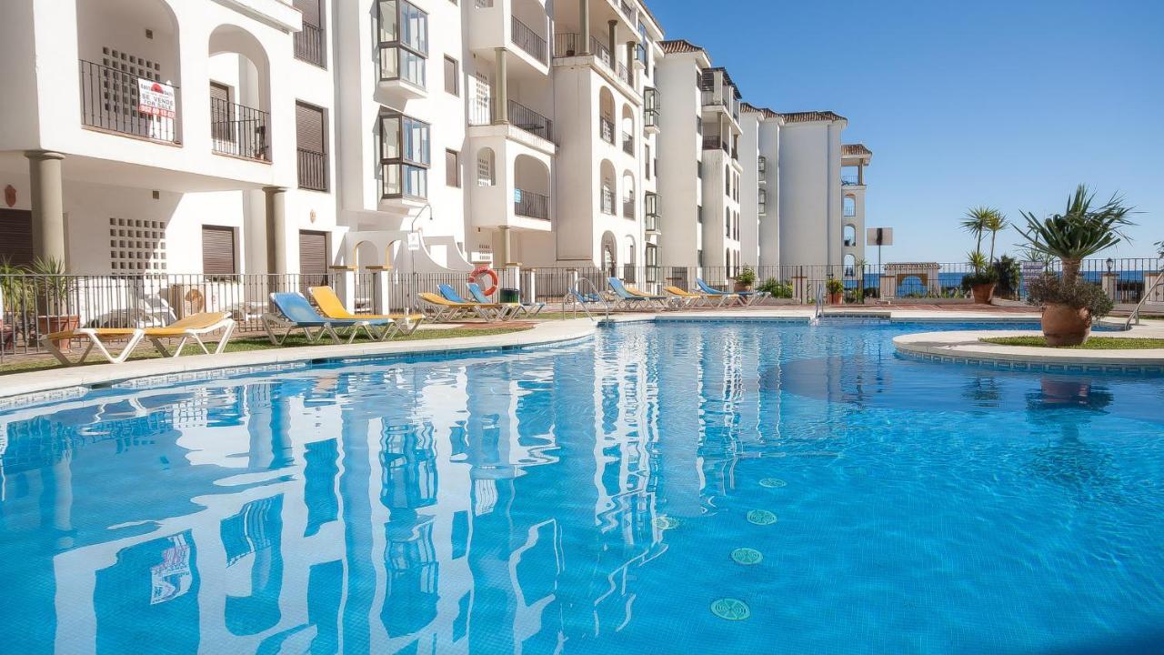 Castillo de Sabinillas Lovely 2-Bed Apartment In Marina De La Duquesa מראה חיצוני תמונה