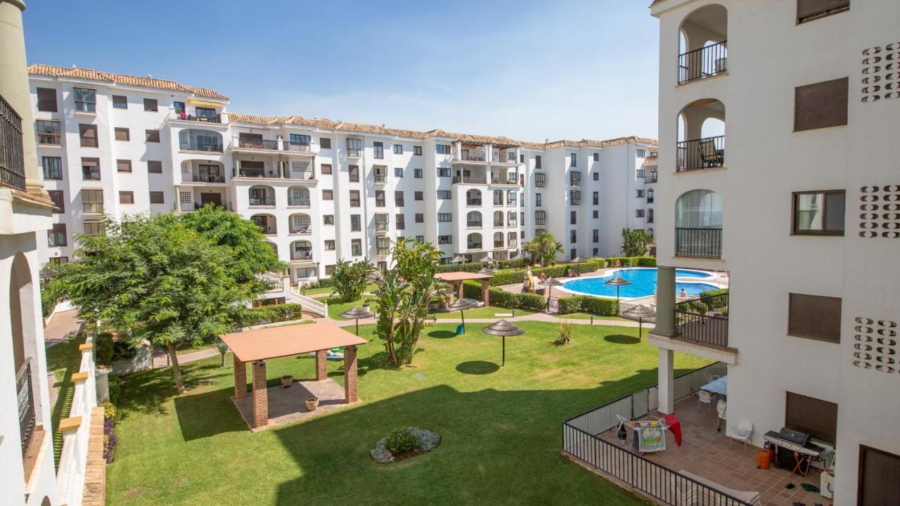 Castillo de Sabinillas Lovely 2-Bed Apartment In Marina De La Duquesa מראה חיצוני תמונה
