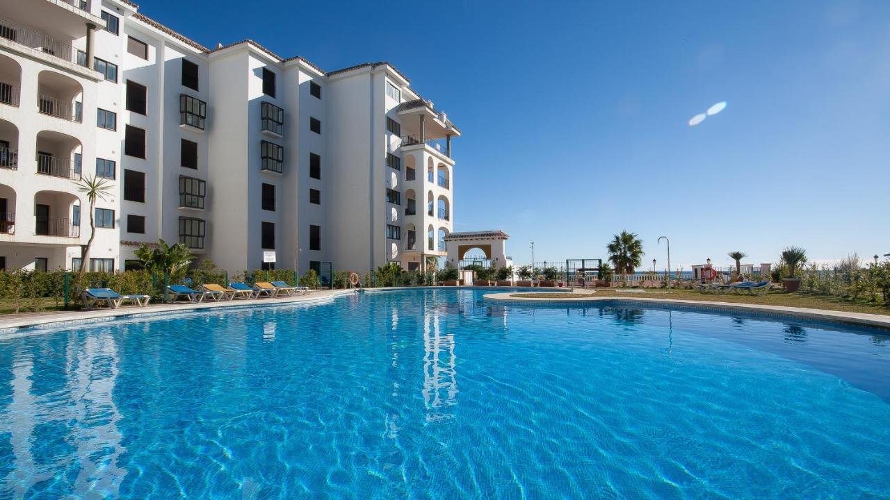 Castillo de Sabinillas Lovely 2-Bed Apartment In Marina De La Duquesa מראה חיצוני תמונה