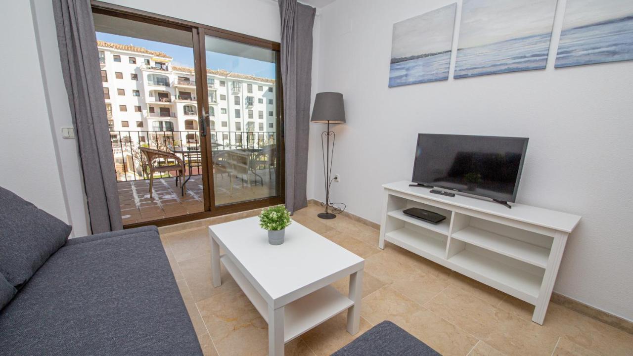 Castillo de Sabinillas Lovely 2-Bed Apartment In Marina De La Duquesa מראה חיצוני תמונה