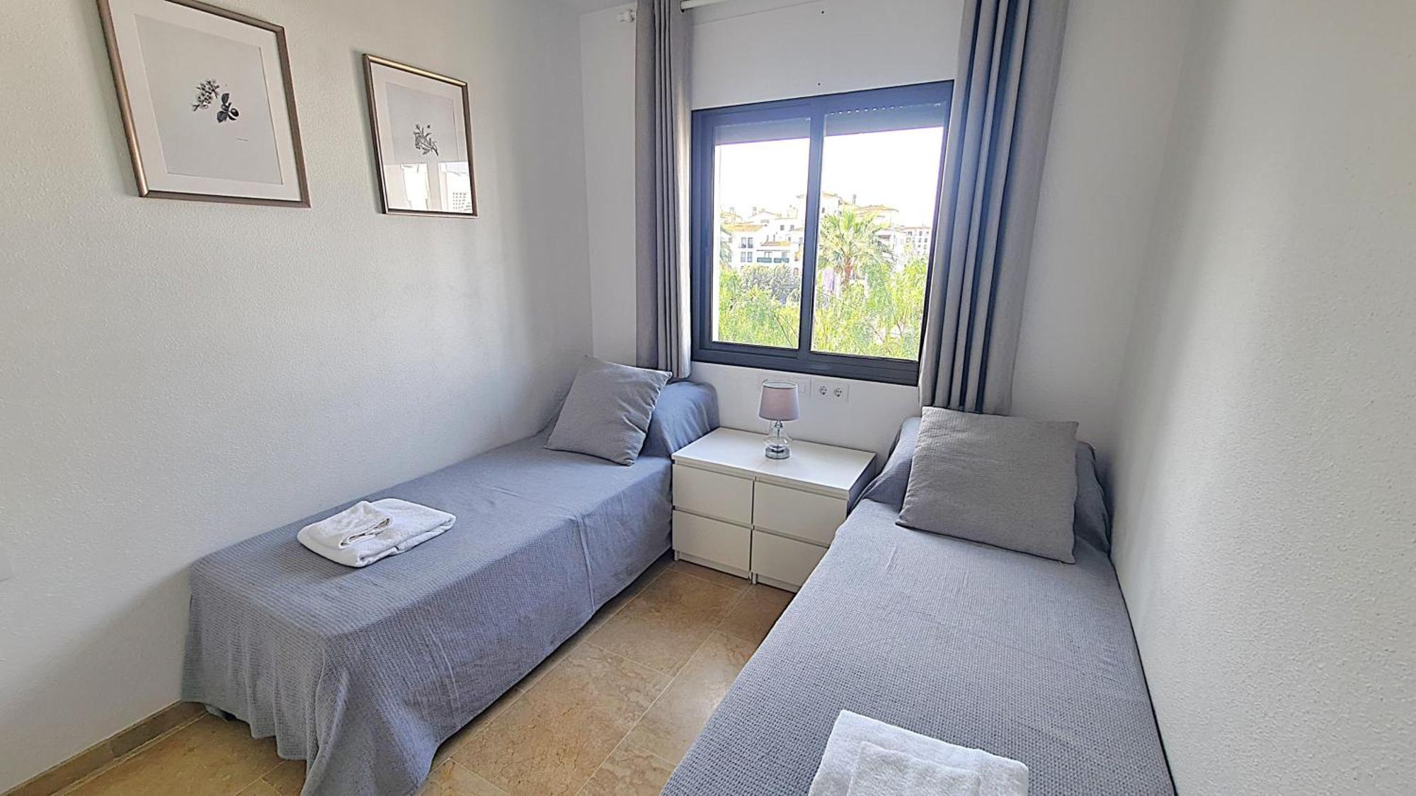 Castillo de Sabinillas Lovely 2-Bed Apartment In Marina De La Duquesa מראה חיצוני תמונה
